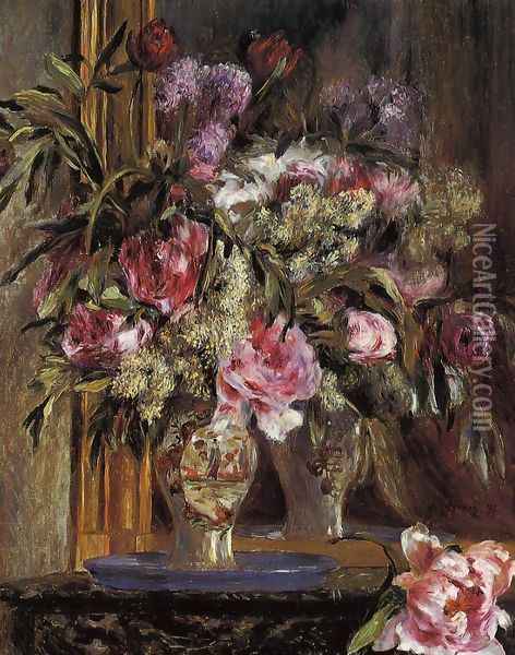 Vase of Flowers Oil Painting - Pierre Auguste Renoir